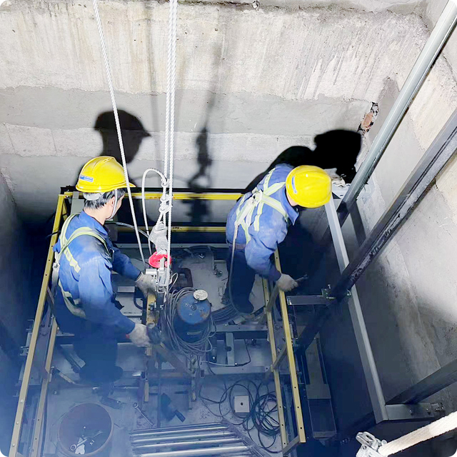 Elevator shaft installation platform for safe vertical access work