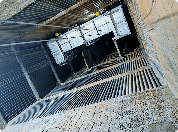 Custom chimney access platform with wire rope climbing system